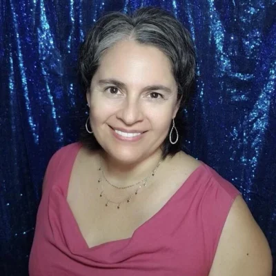 Maggie Lozoya